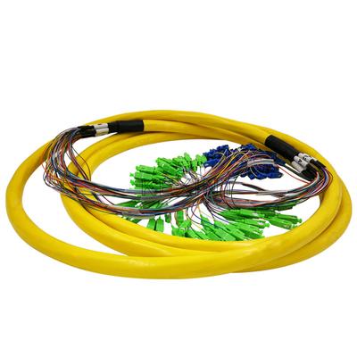 다른 연결기와 FTTH 64 핵심 유니 튜브 노랑색 섬유 패치 케이블