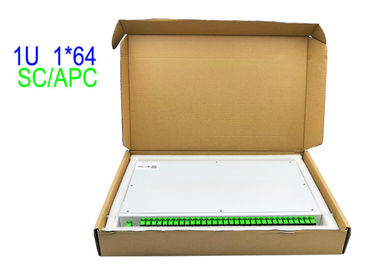 1U 선반 장착 1 × 64 SM 광섬유 PLC 분배기 SC / APC 박스 19 인치 백색